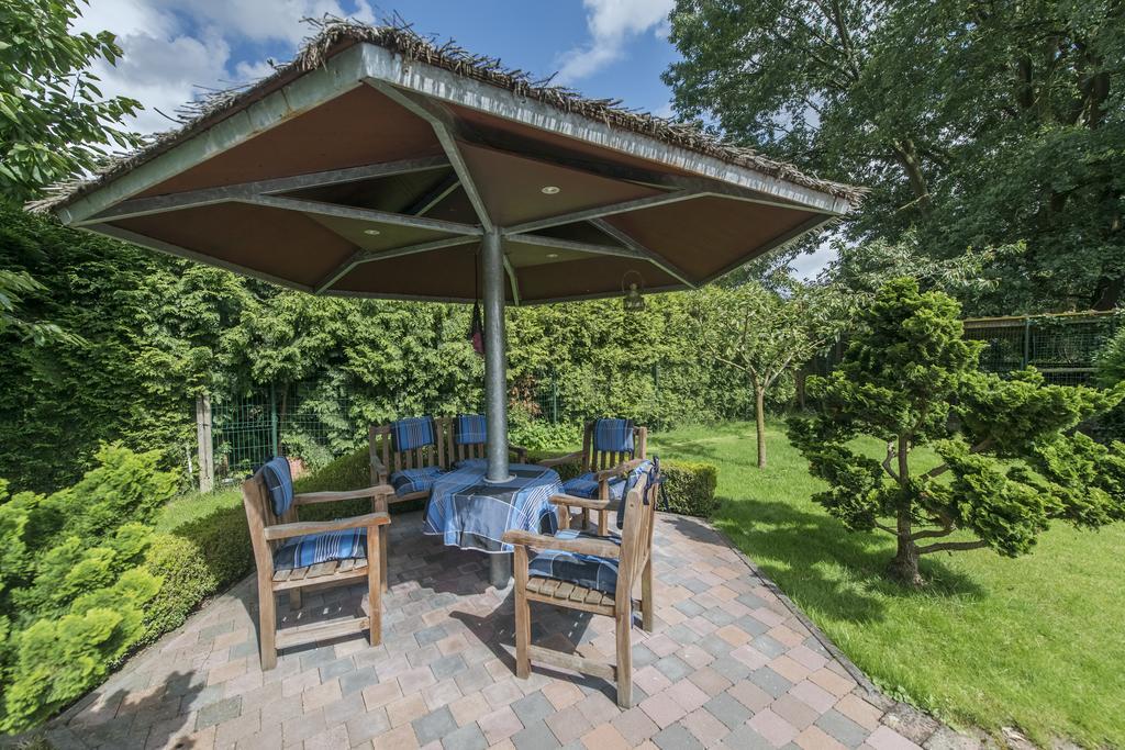 B&B Casa Roman & Vakantiewoning Voor 1 Pers Tot Max 32 Personen Zonhoven Exteriör bild